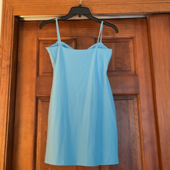**NWT** Susana Monaco mini dress size Medium in the color “Wave”. - Picture 3 of 3